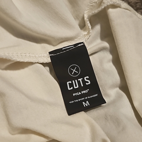 *NWOT* CUTS Split-Hem Henley Top - Picture 5 of 9